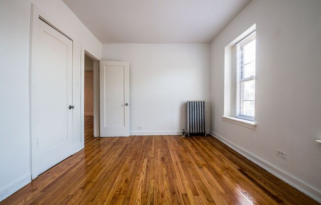 6705 S Michigan