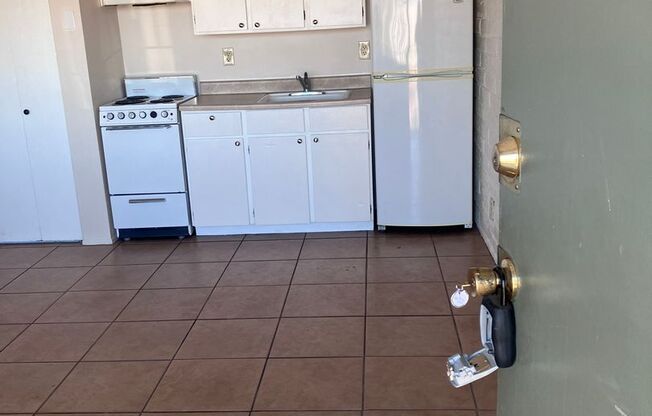 2565 N Park - 32