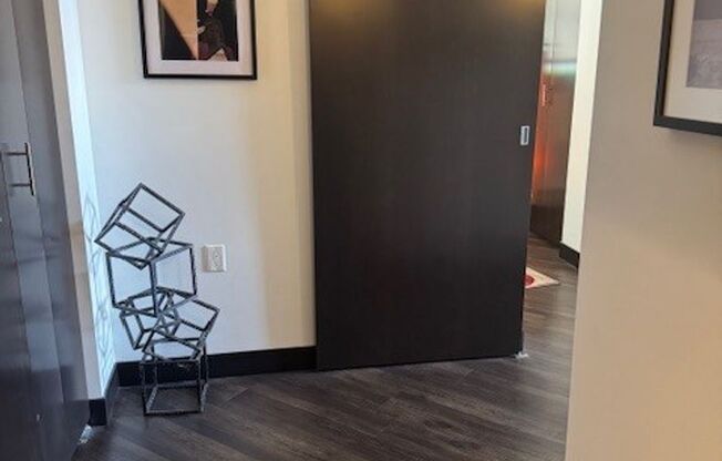 1 bed, 1 bath, 767 sqft, $1,750, Unit 402