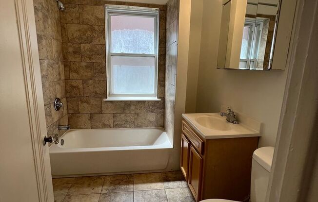 2 beds, 1 bath, 785 sqft, $2,255, Unit 1509-13.5-3E