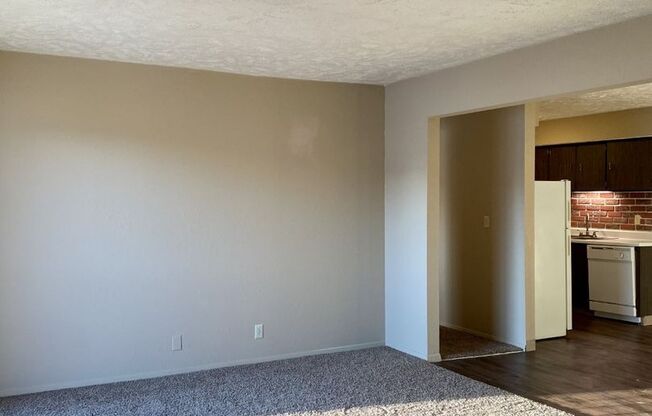 1 bed, 1 bath, 850 sqft, $925, Unit 8-835