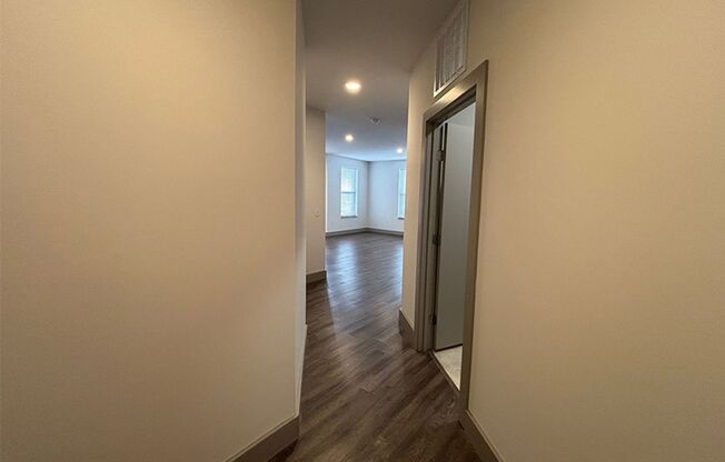 2 beds, 2 baths, 1,050 sqft, $2,095, Unit 3240-203
