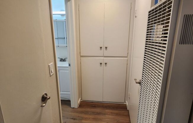 1 bed, 1 bath, $2,150, Unit 03