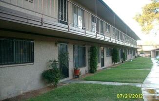 605 ROYAL CREST