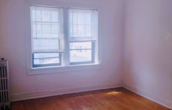 2 beds, 1 bath, 1,100 sqft, $1,409, Unit 2957 5724