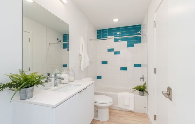 1 bed, 1 bath, $1,495, Unit S-305