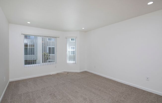 2 beds, 2 baths, 965 sqft, $2,995, Unit 243