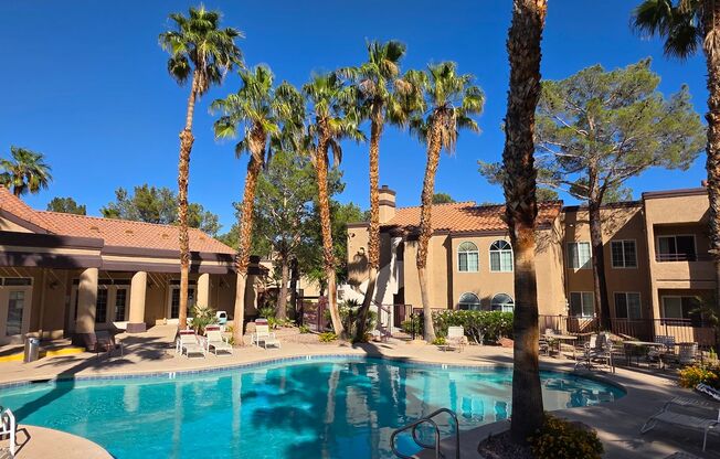 Resort Style Condo At The Lakes