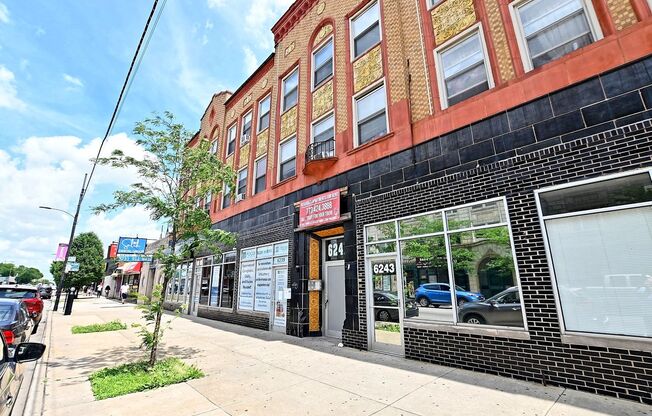 6237-45 Kedzie