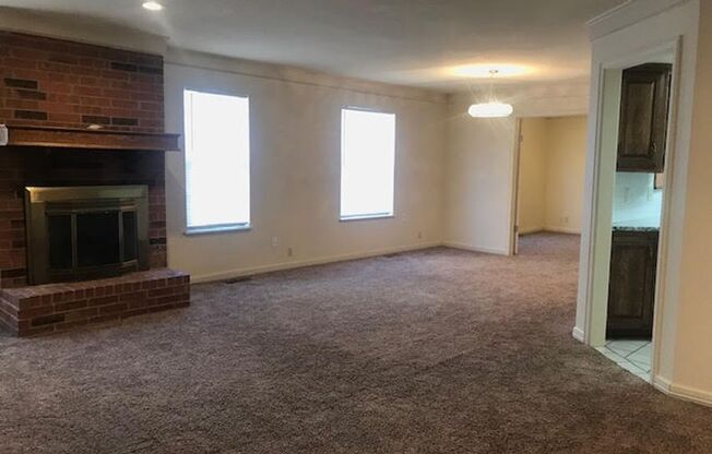 2 Masters - Lawn Care Provided  - 3 bds/3 baths