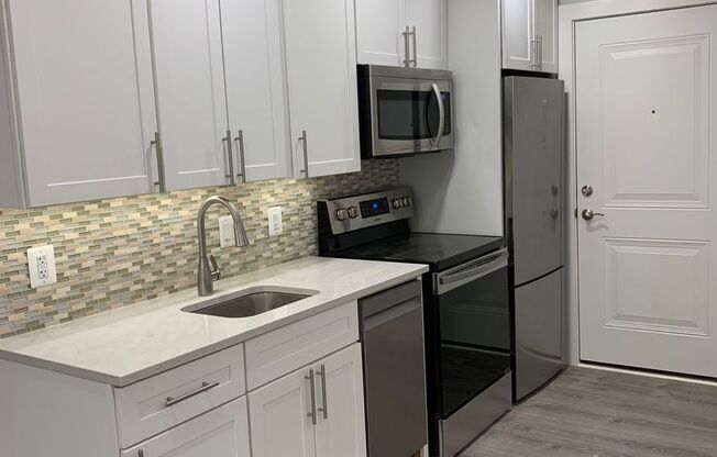 1 bed, 1 bath, 475 sqft, $1,799