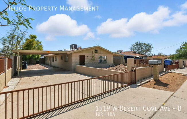 1519 W DESERT CV AVE