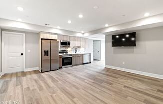 520 N 30th St 4-4