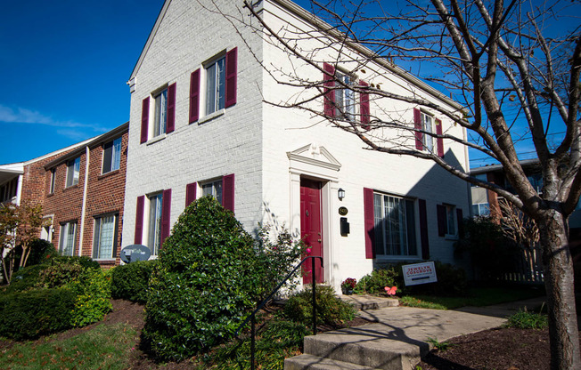 Brookville Townhomes Exterior 05