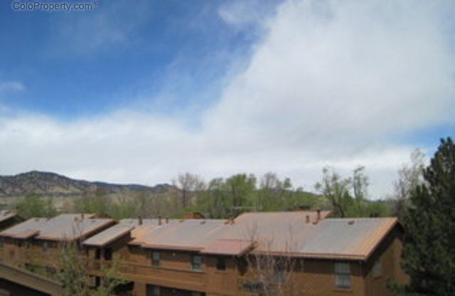 3 beds, 2 baths, $3,500, Unit #303