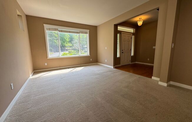 3bd/2.5ba Renton Home