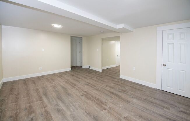 1 bed, 1 bath, 600 sqft, $1,300