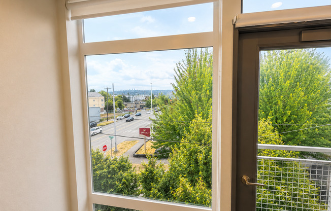 Studio, 1 bath, 317 sqft, $1,395, Unit 309
