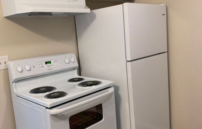 2 beds, 1 bath, 830 sqft, $1,450