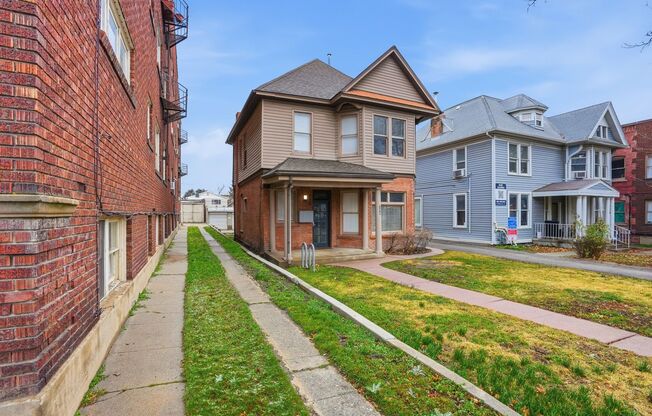 Studio, 1 bath, $975, Unit 730-02