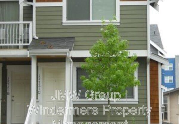 12721 35 AVE NE