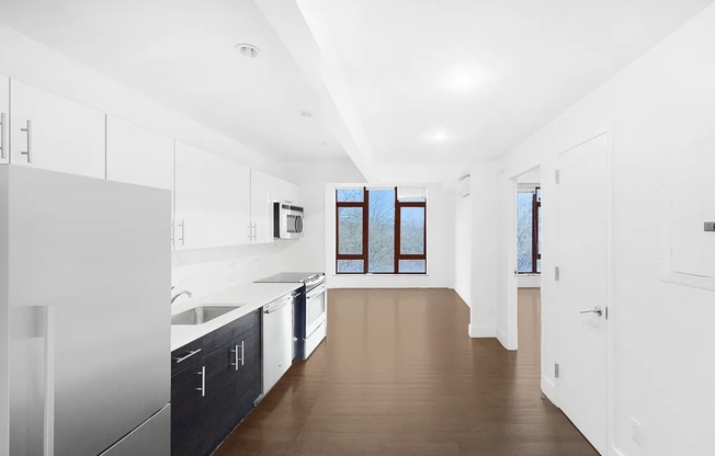148 E 98 ST