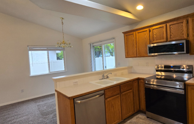 4209 E LANAGER CT