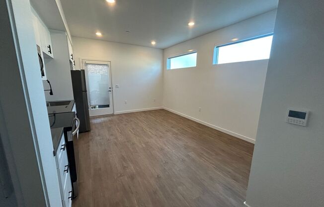 Studio, 1 bath, 286 sqft, $1,625, Unit 101