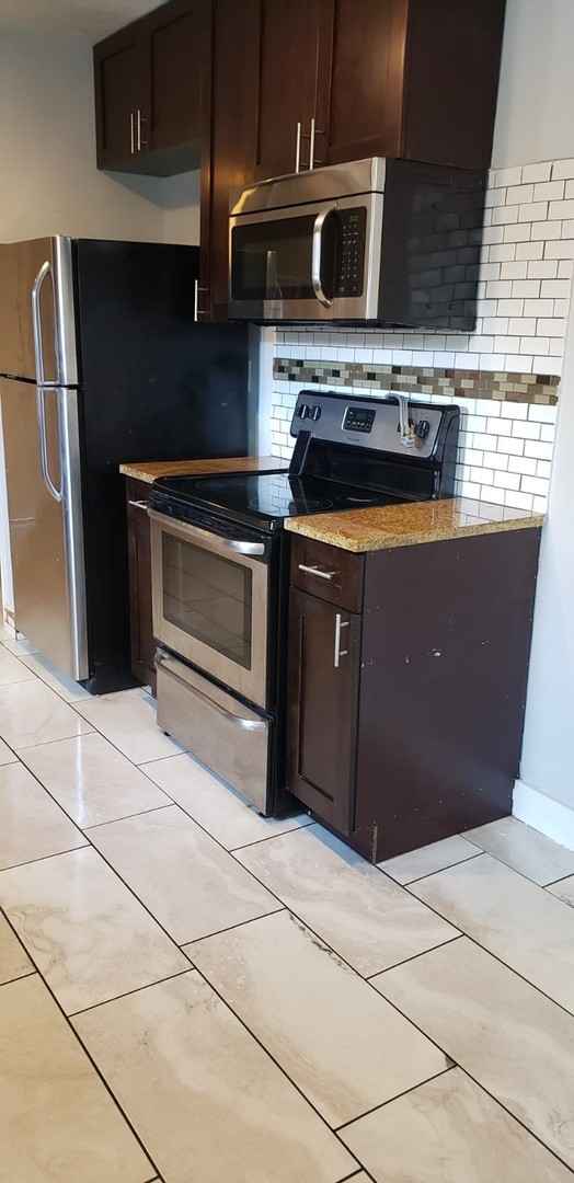 3/2 COMING AVAILABLE!