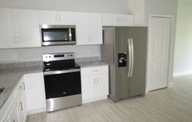 3 beds, 2 baths, $1,900, Unit # #B