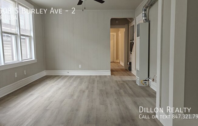 8908 S BURLEY AVE