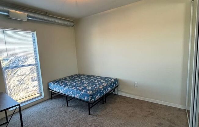 2 beds, 1 bath, 793 sqft, $1,900, Unit 507