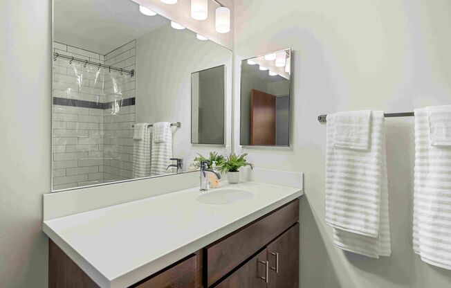 Studio, 1 bath, 452 sqft, $797, Unit B203