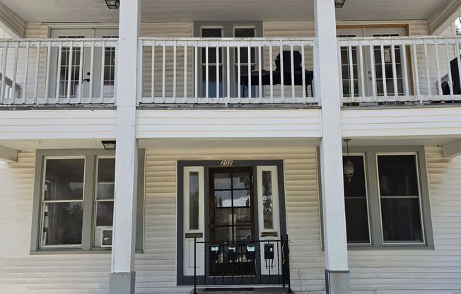 202 Luella Ct