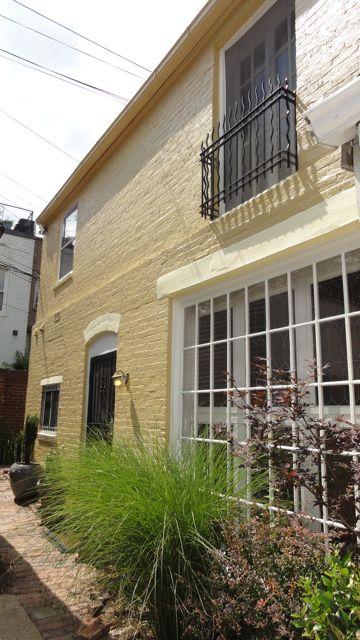 2 beds, 1 bath, 1,000 sqft, $5,250