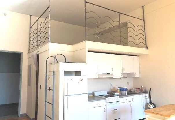 Studio, 1 bath, 543 sqft, $2,600, Unit 420