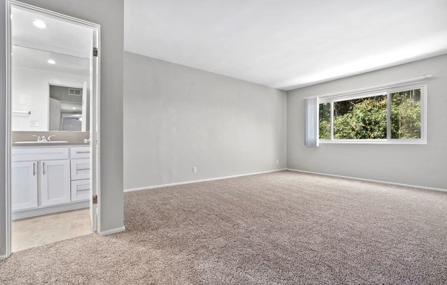 Two bedroom apartment in Sherman Oaks