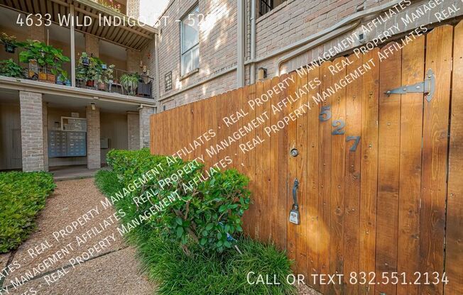 4633 WILD INDIGO ST
