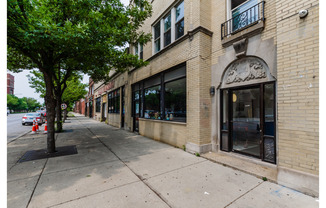 4506 W Fullerton Ave