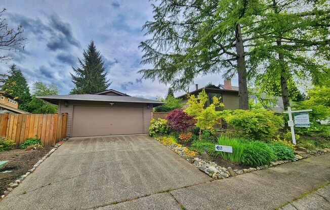 Beautiful 4 Bed 1.75 Bath Home Near Microsoft