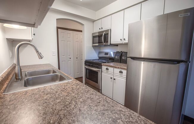 1 bed, 1 bath, 674 sqft, $1,299, Unit 311