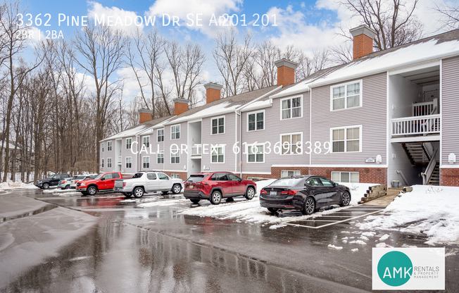 3362 PINE MDW DR SE