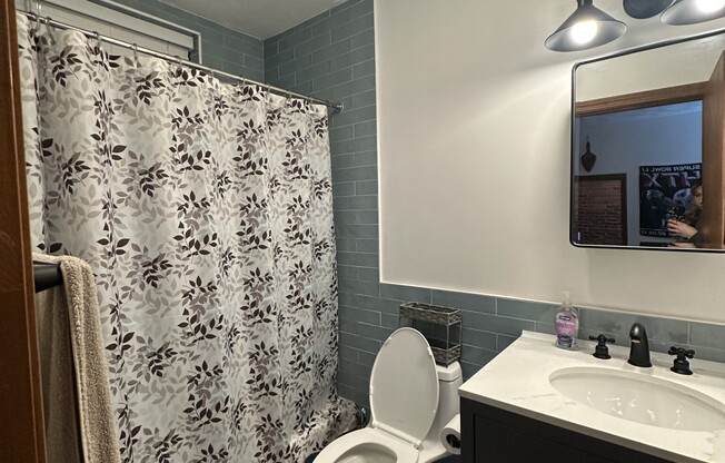 1 bed, 1 bath, 750 sqft, $3,000, Unit 3R