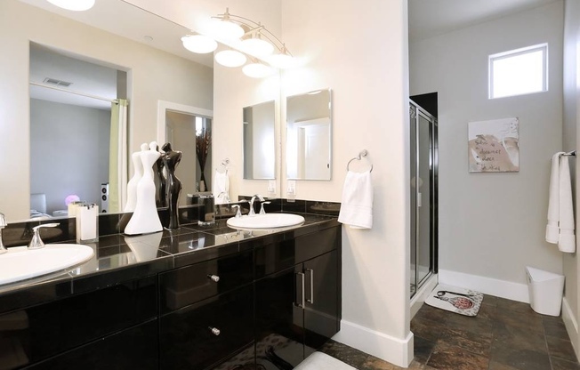 2 beds, 2.5 baths, $2,150, Unit #1130