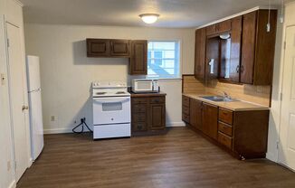 1 bed, 1 bath, $895