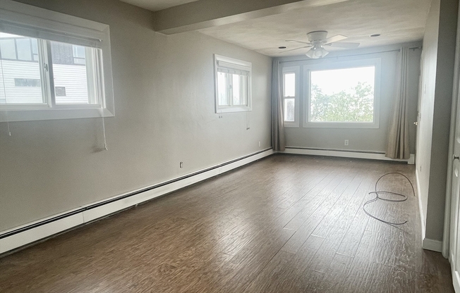 24 BILLOW AVE