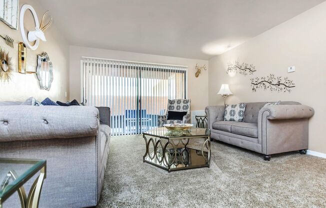 2 beds, 1 bath, 760 sqft, $1,129