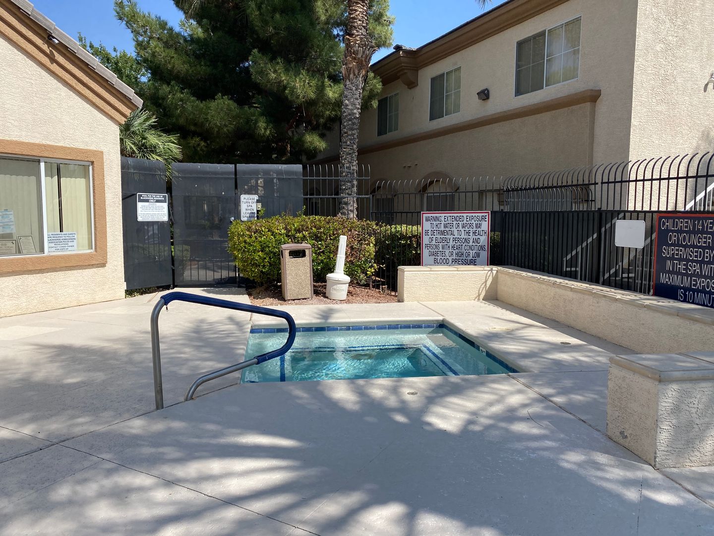 Three bedroom unit on the 2nd floor of gated SE community with pool/spa