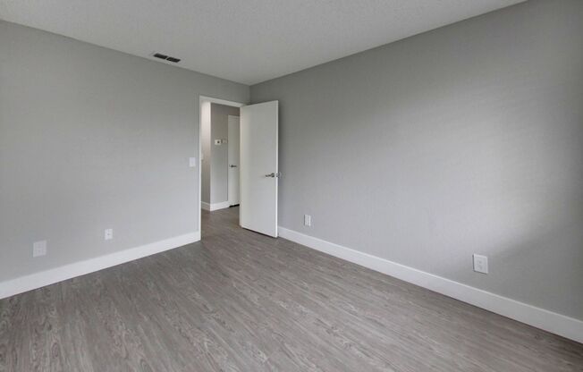 2 beds, 2 baths, 972 sqft, $2,941, Unit 14-162