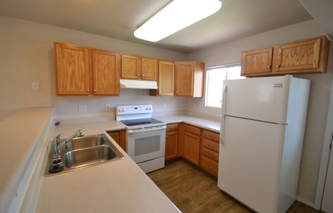 2 Bed 1.5 Bath Briargate Townhome w/AC
